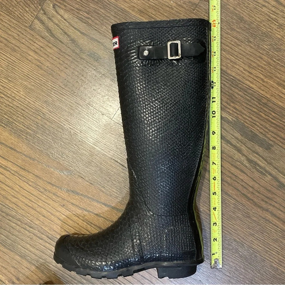 Hunter Limited Edition Carnaby Boa Embossed Tall Rain Boot US Size 5 - Picture 5 of 13